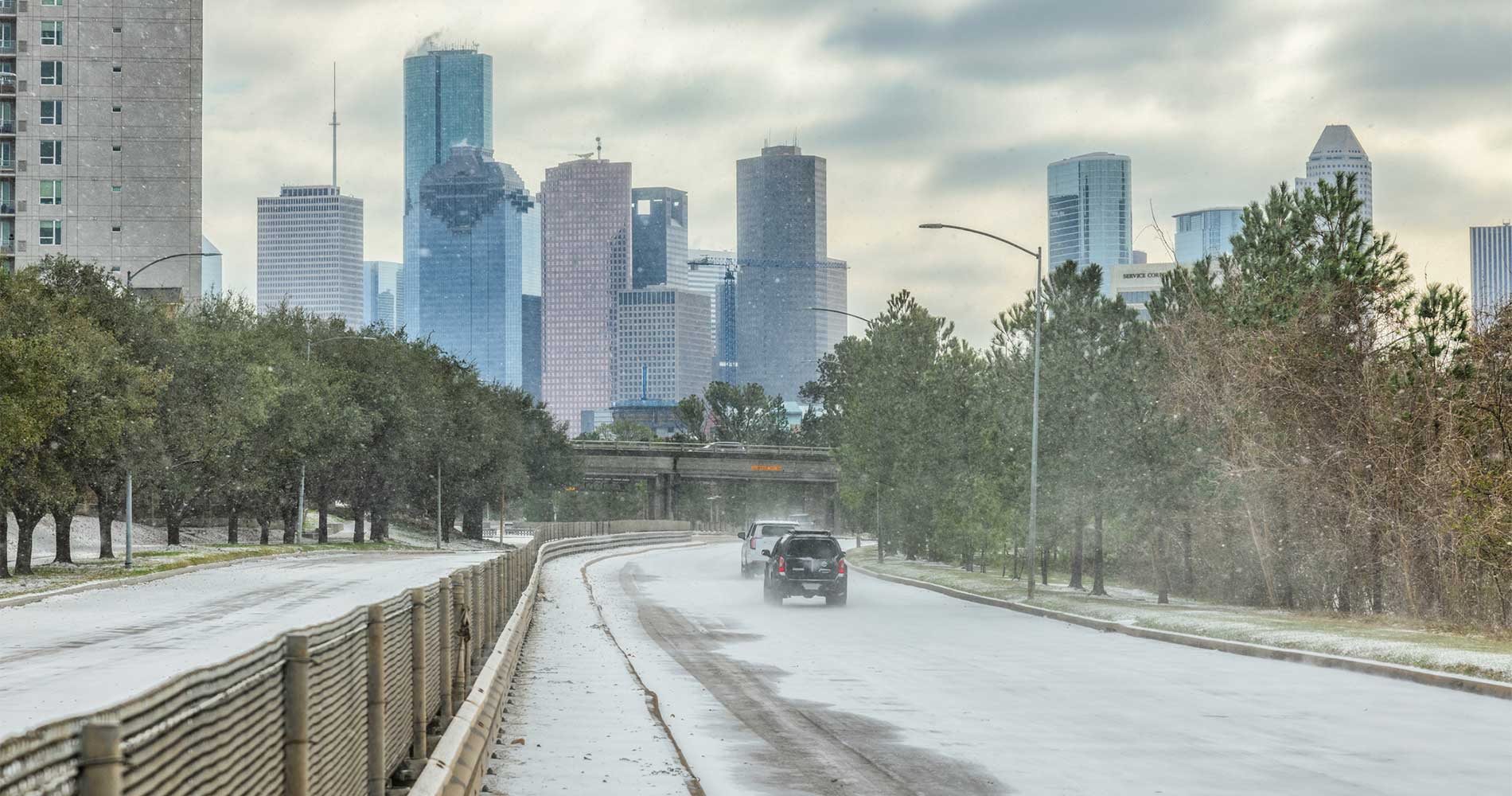 Winter Storm Uri: snow on roadways in Houston